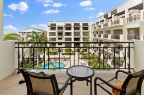 PC412 - Pool View - 1BR Perfect for a couple or Family - Close to Palm Beach - 1BR